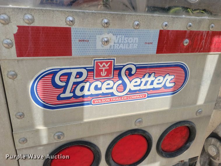 image for item DX7440 2014 Wilson Pacesetter grain trailer