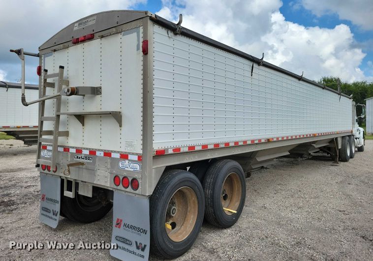 image for item DX7441 2007 Wilson Pacesetter grain trailer
