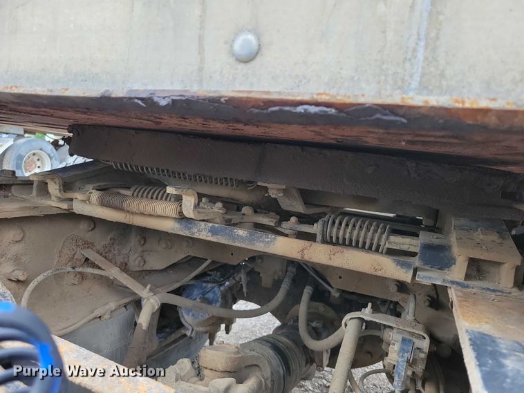 image for item DX7441 2007 Wilson Pacesetter grain trailer