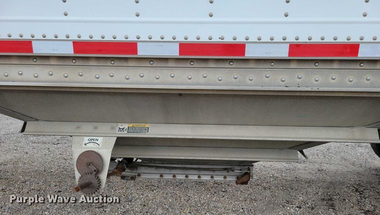 image for item DX7441 2007 Wilson Pacesetter grain trailer