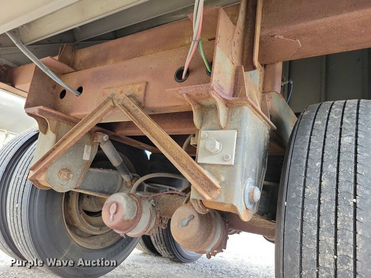 image for item DX7441 2007 Wilson Pacesetter grain trailer