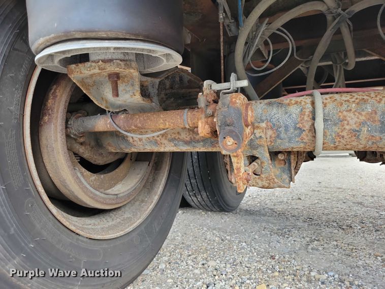 image for item DX7441 2007 Wilson Pacesetter grain trailer