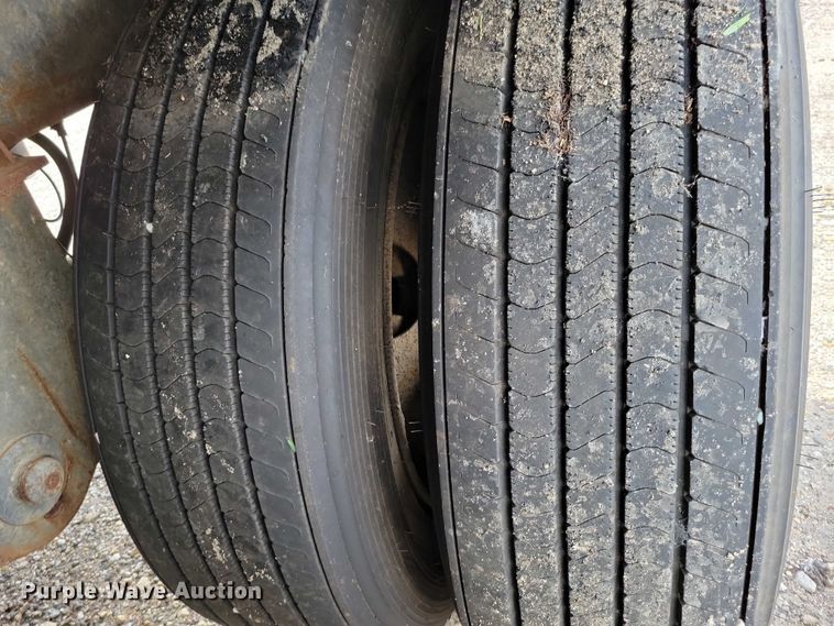 image for item DX7441 2007 Wilson Pacesetter grain trailer