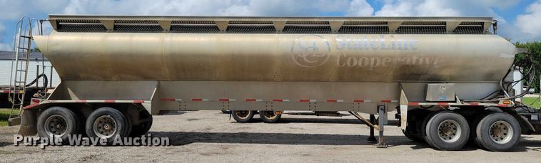 image for item DX7443 2008 Sudenga fertilizer delivery trailer