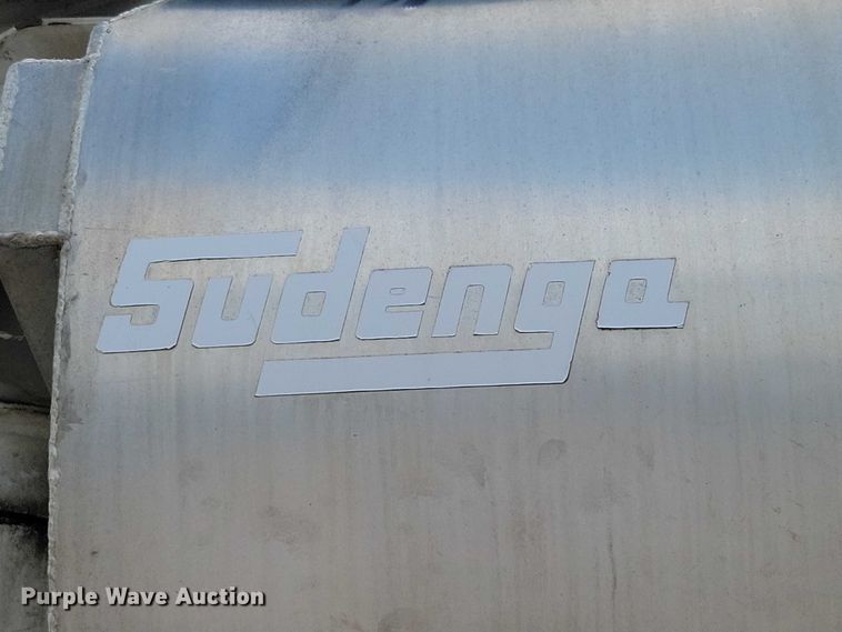 image for item DX7443 2008 Sudenga fertilizer delivery trailer