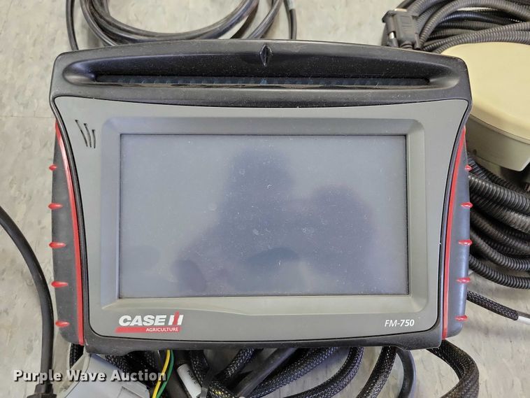 image for item DX7446 Trimble Ez Steer GPS