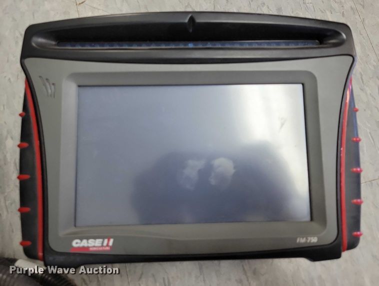 image for item DX7447 Trimble Ez-steer GPS