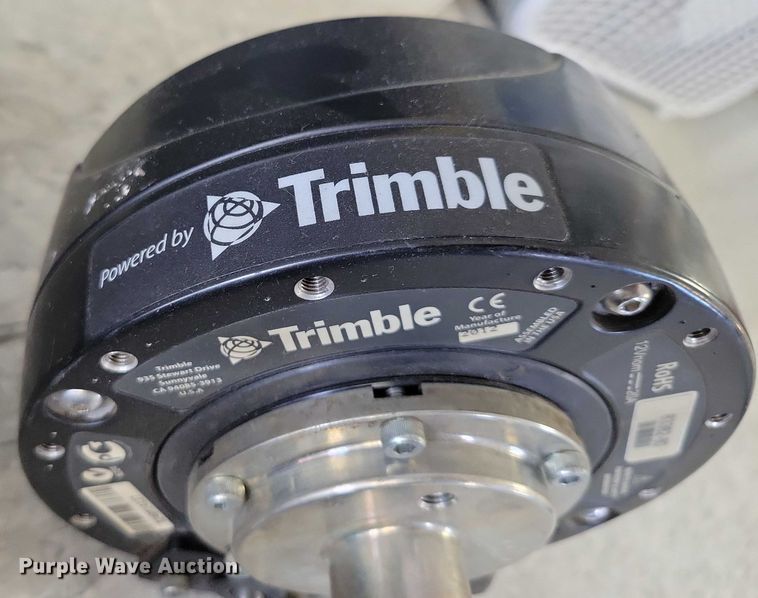 image for item DX7448 Trimble Ez-Steer GPS