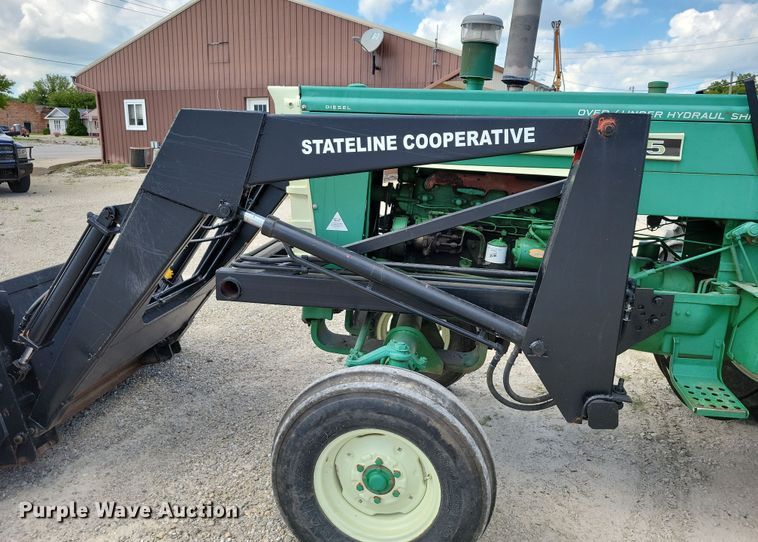 image for item DX7450 Oliver 1555 tractor