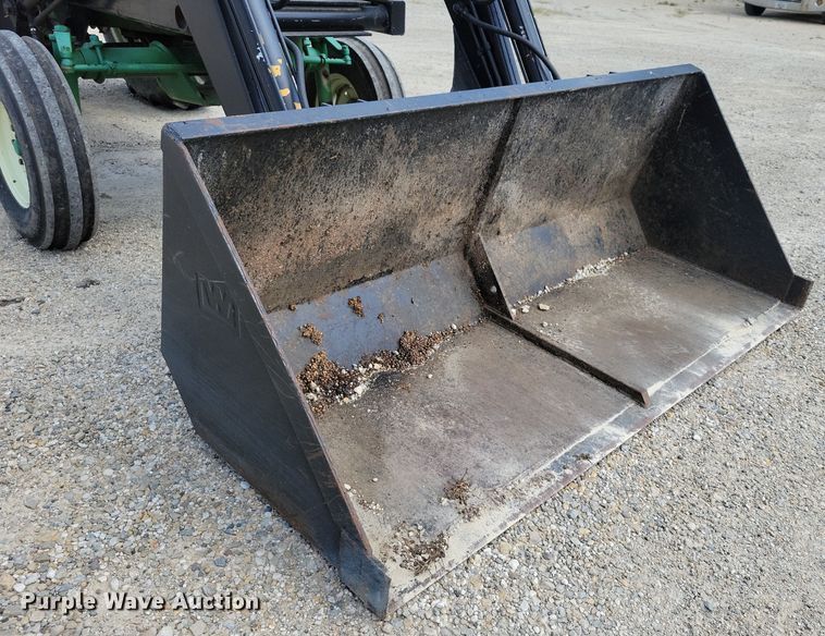 image for item DX7450 Oliver 1555 tractor