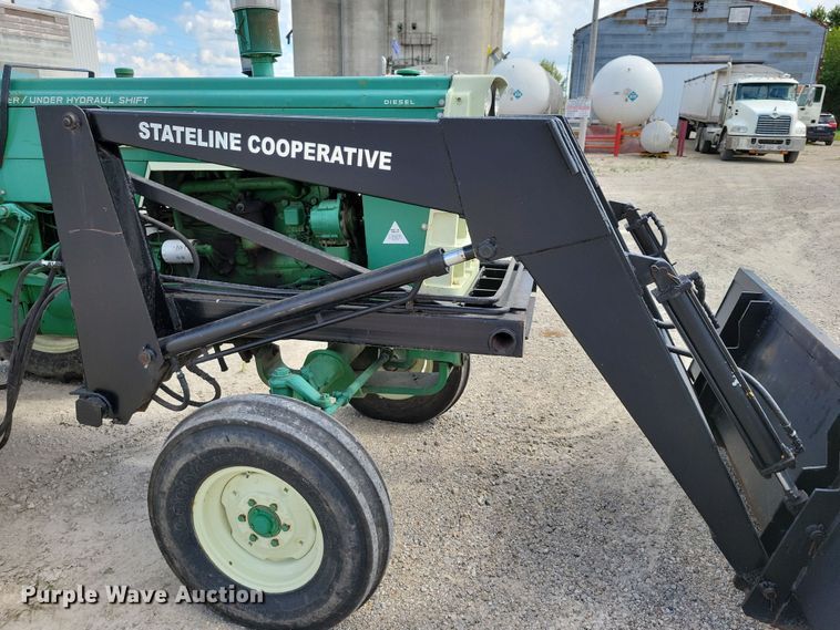 image for item DX7450 Oliver 1555 tractor