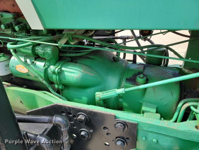 image for item DX7450 Oliver 1555 tractor