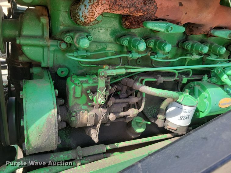 image for item DX7450 Oliver 1555 tractor