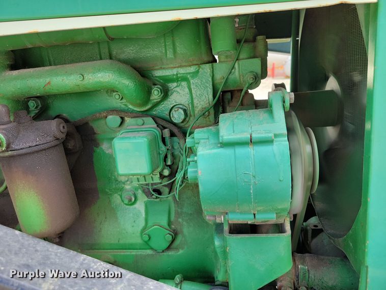 image for item DX7450 Oliver 1555 tractor