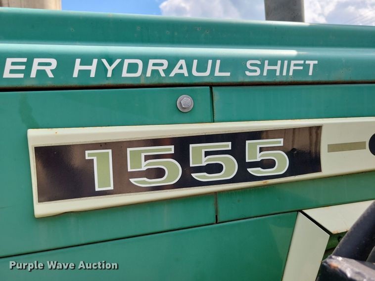 image for item DX7450 Oliver 1555 tractor