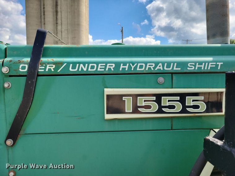 image for item DX7450 Oliver 1555 tractor