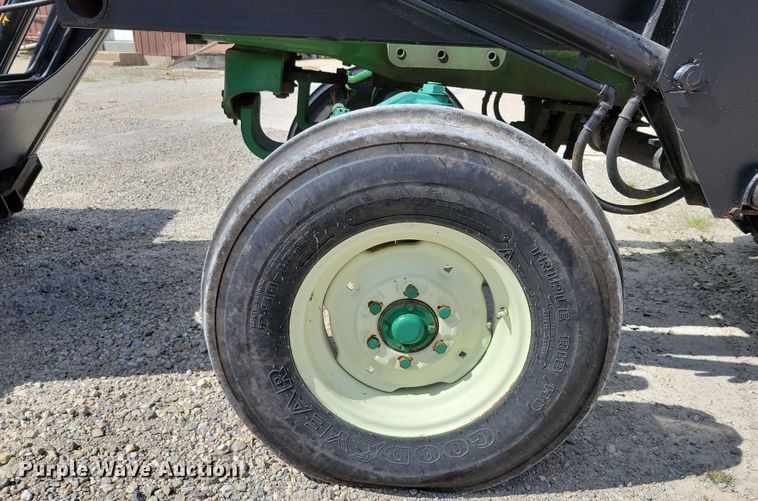 image for item DX7450 Oliver 1555 tractor