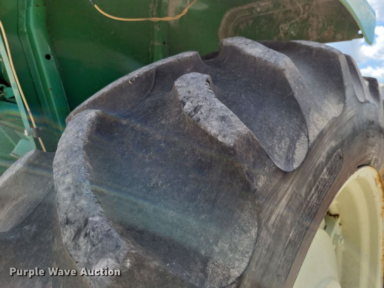 image for item DX7450 Oliver 1555 tractor