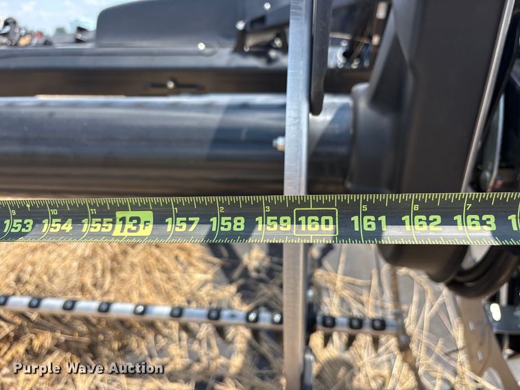 image for item DY0926 2024 MacDon FD250 flex draper head