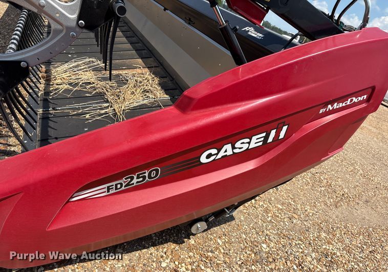 image for item DY0926 2024 MacDon FD250 flex draper head