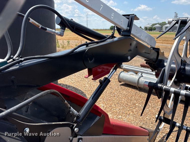 image for item DY0926 2024 MacDon FD250 flex draper head