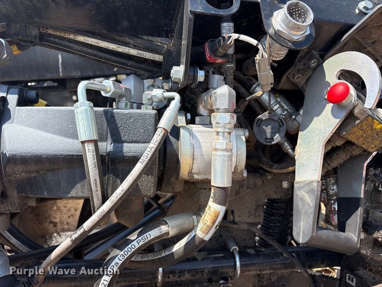 image for item DY0926 2024 MacDon FD250 flex draper head