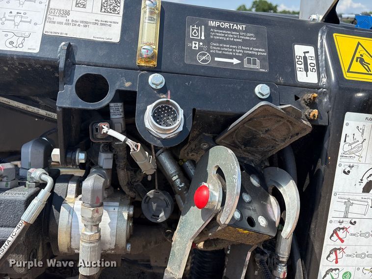 image for item DY0926 2024 MacDon FD250 flex draper head