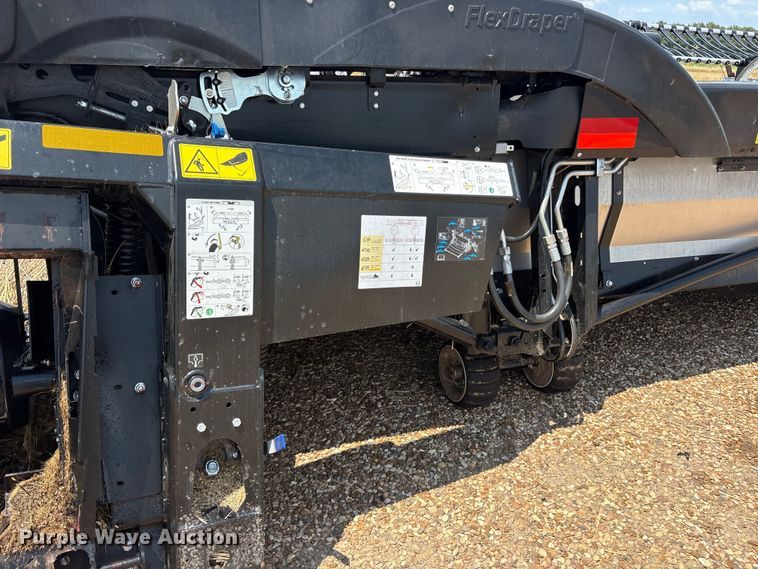 image for item DY0926 2024 MacDon FD250 flex draper head