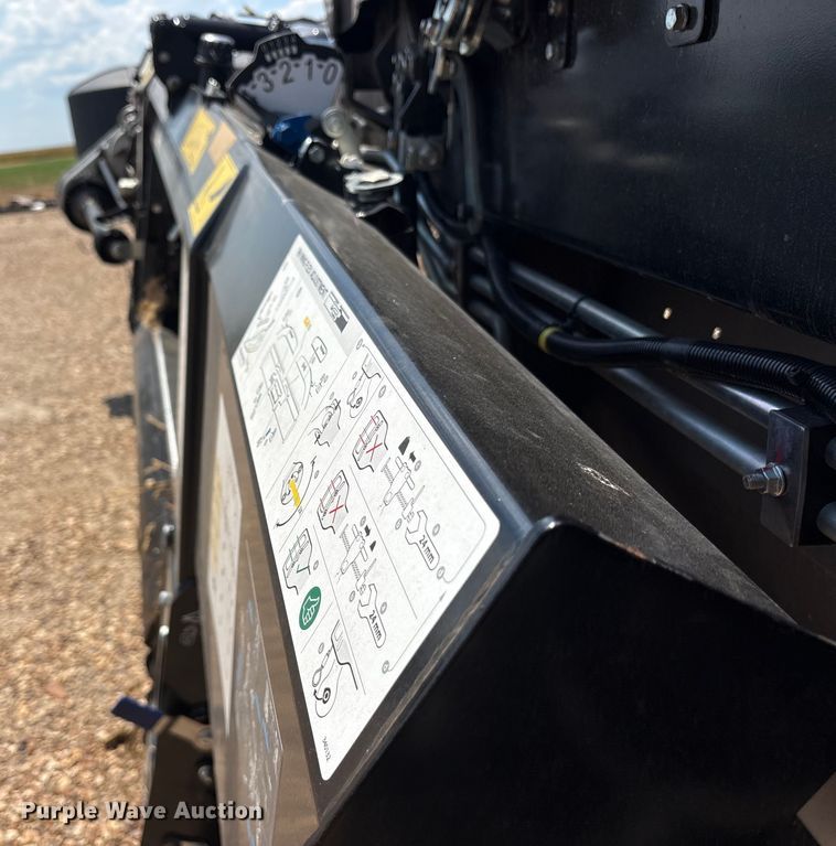 image for item DY0926 2024 MacDon FD250 flex draper head