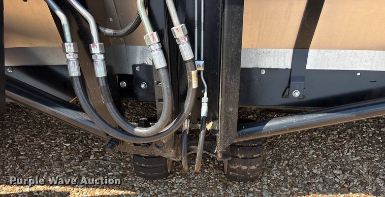 image for item DY0926 2024 MacDon FD250 flex draper head