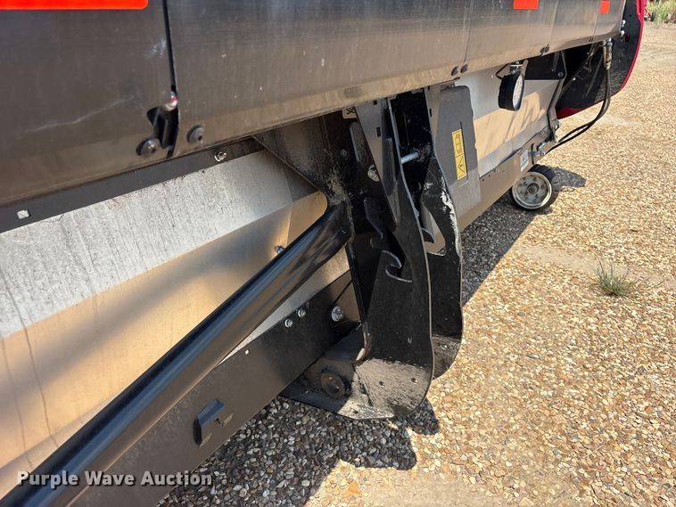 image for item DY0926 2024 MacDon FD250 flex draper head