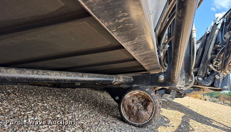 image for item DY0926 2024 MacDon FD250 flex draper head