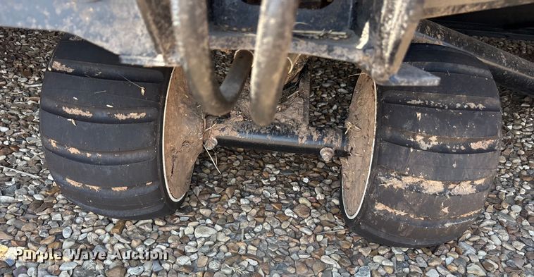 image for item DY0926 2024 MacDon FD250 flex draper head