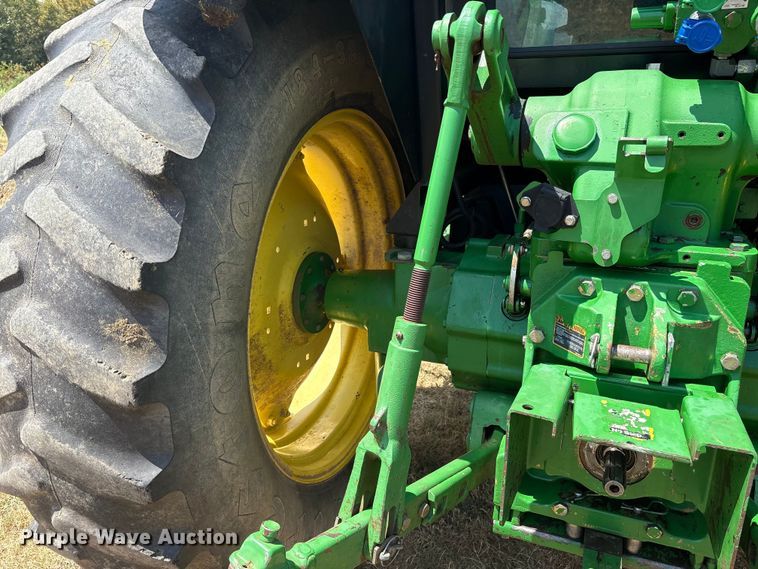 image for item DY0927 2011 John Deere 6115D MFWD tractor