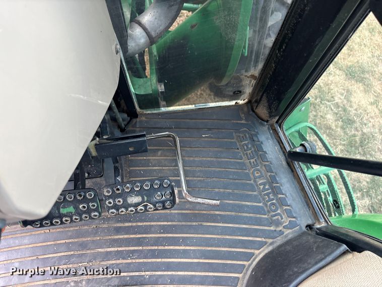 image for item DY0927 2011 John Deere 6115D MFWD tractor