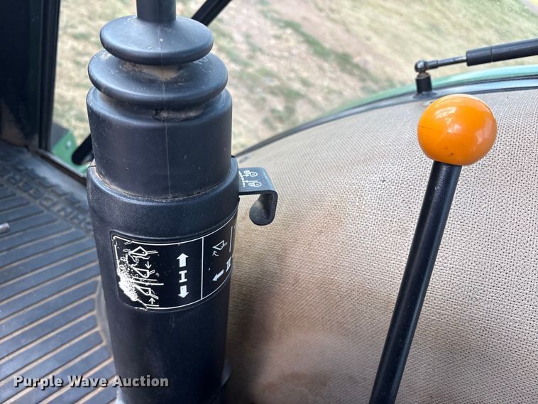 image for item DY0927 2011 John Deere 6115D MFWD tractor