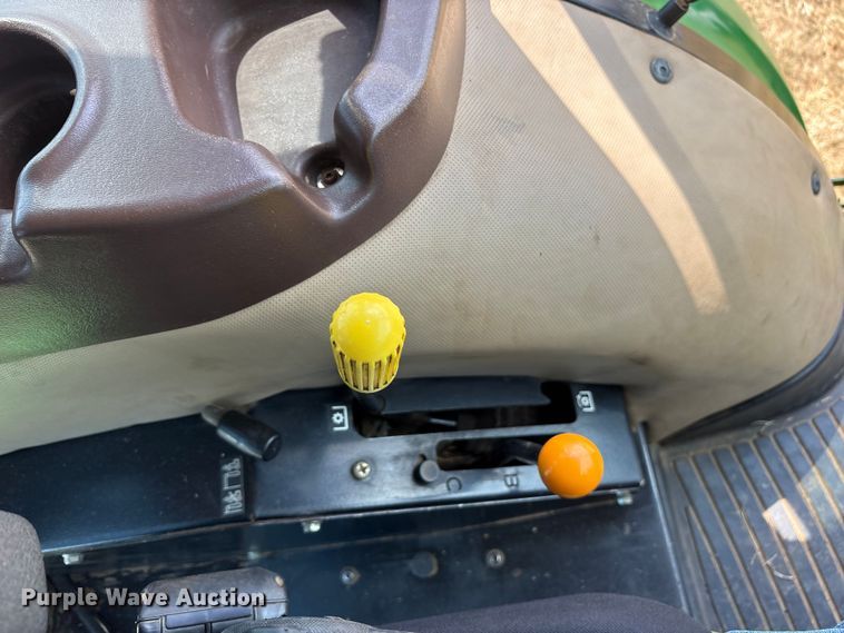 image for item DY0927 2011 John Deere 6115D MFWD tractor