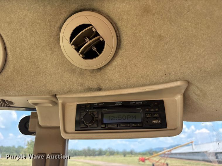 image for item DY0927 2011 John Deere 6115D MFWD tractor