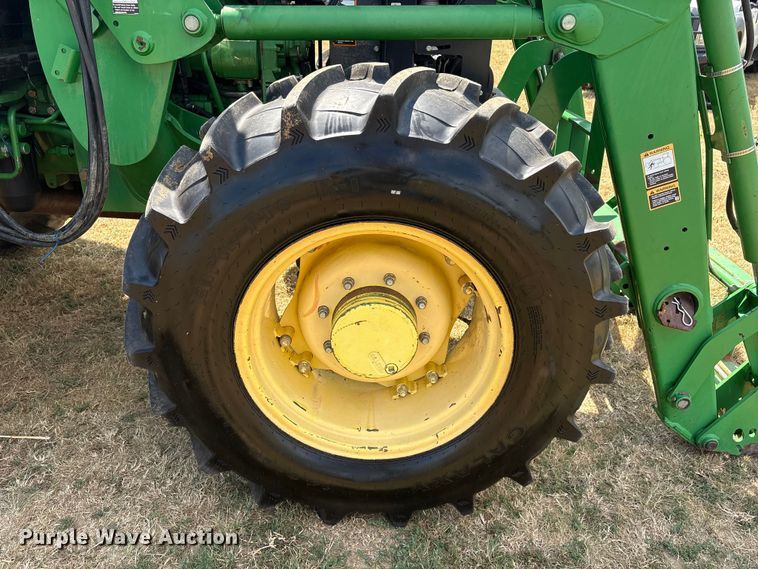 image for item DY0927 2011 John Deere 6115D MFWD tractor