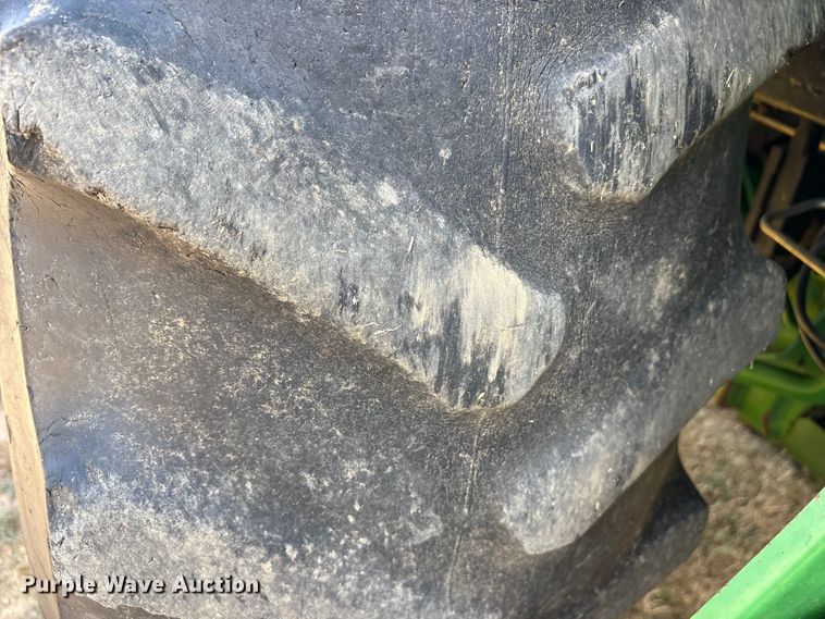 image for item DY0927 2011 John Deere 6115D MFWD tractor