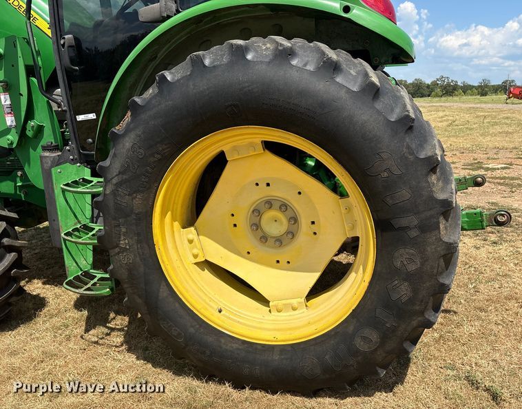 image for item DY0927 2011 John Deere 6115D MFWD tractor