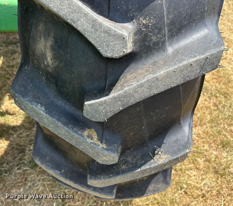 image for item DY0927 2011 John Deere 6115D MFWD tractor