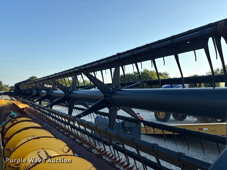 image for item DY0928 New Holland 74C rigid head