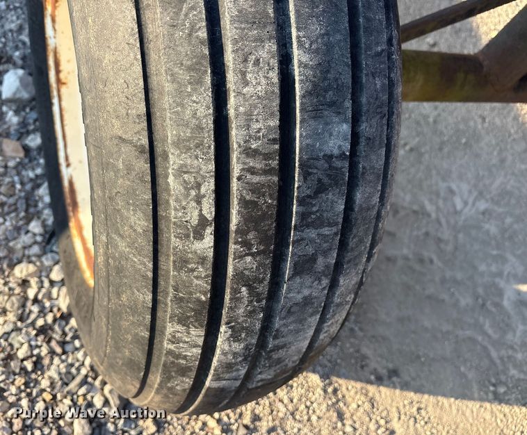 image for item DY0928 New Holland 74C rigid head