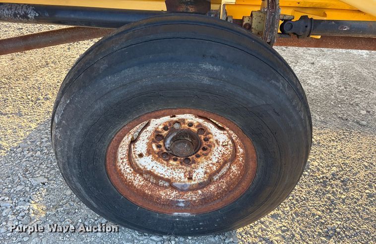 image for item DY0928 New Holland 74C rigid head