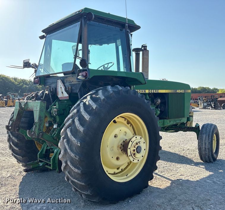 image for item DY0932 John Deere 4640 tractor
