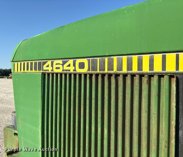image for item DY0932 John Deere 4640 tractor