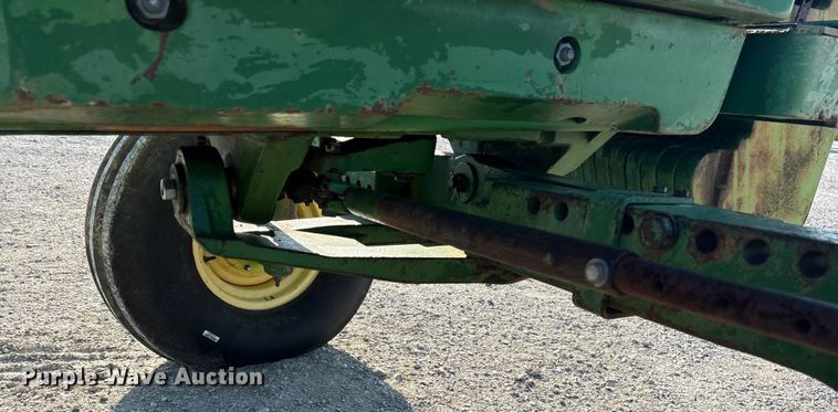 image for item DY0932 John Deere 4640 tractor