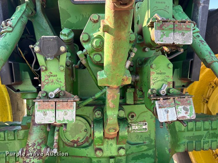 image for item DY0932 John Deere 4640 tractor