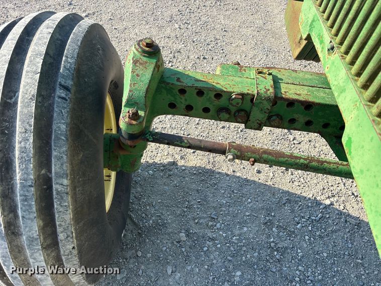 image for item DY0932 John Deere 4640 tractor